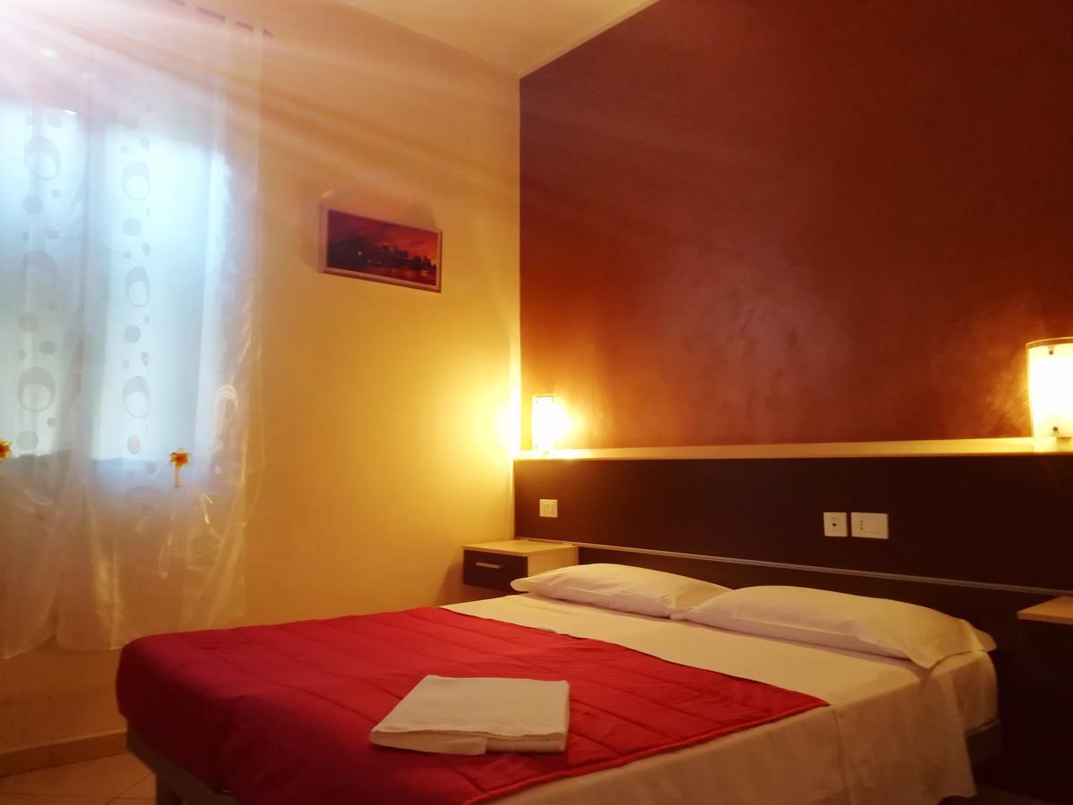 New Hotel Europa Crevalcore エクステリア 写真